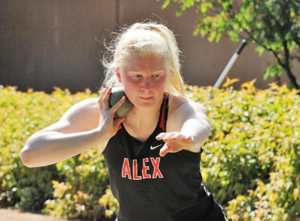 Mya lynn Lesner playing shot putting