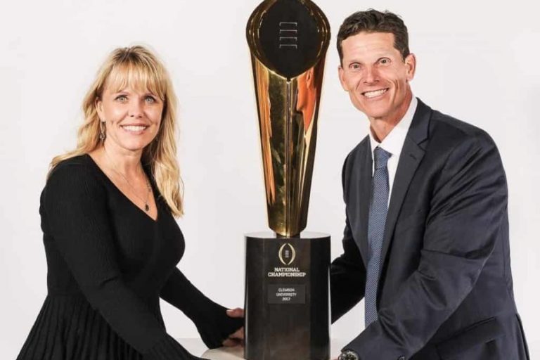 Intriguing Facts About Julie Venables – Brent Venables’ Wife Julie Venables
